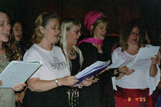 LynnSinging